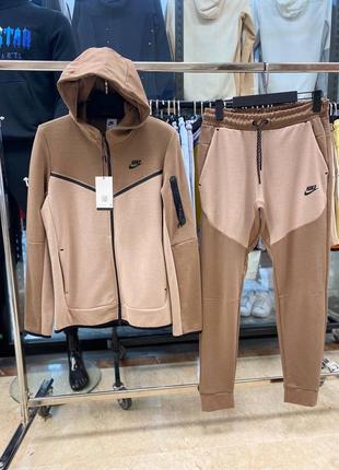 Чоловічий спортивний костюм мужской спортивный трикотажный костюм nike tech fleece