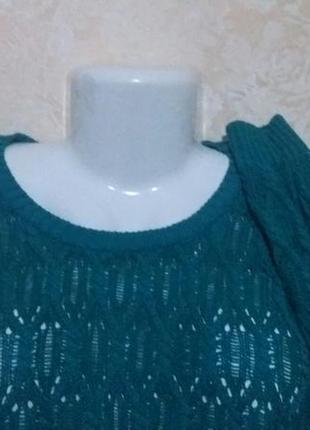 Чудовий ажурний светрок грубого в'язання кольору морської хвилі.