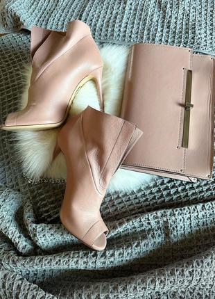 Стильные дизайнерские розовые туфли с открытым носком из натуральной кожи на шпильке оригинал casadei