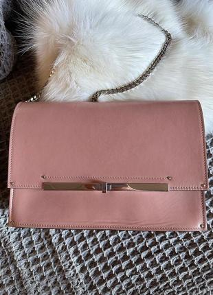 Стильная дизайнерская розовая сумка клатч из натуральной кожи на цепочке оригинал casadei