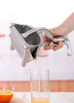 Соковичавниця ручна для фруктів із затискачем hand juicer. металева ручна соковичавниця8 фото