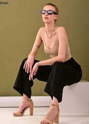 Босоножки на каблуке