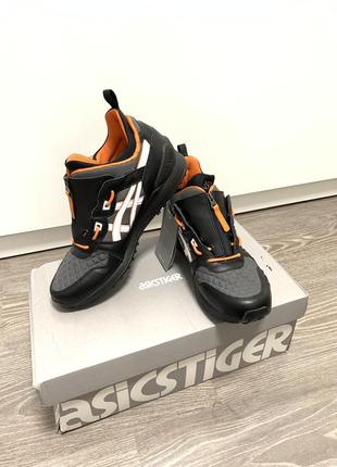 Зимние спортивные кроссовки (ботинки) asics tiger