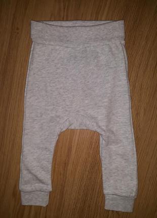 Штаны джогеры h&m 6-9 м., штанишки