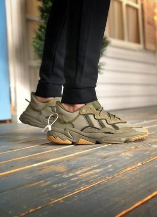 Мужские кроссовки adidas ozweego olive, зелёные демисезонные, кожа.