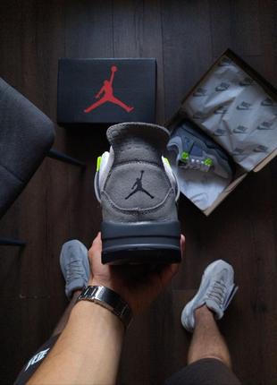 Jordan 4 retro se 95 neon 5