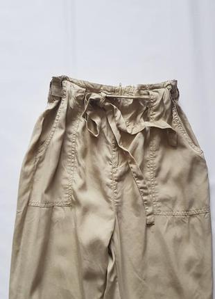 Новые летние штаны с высокой посадкой бежевые брюки с поясом reserved1 фото