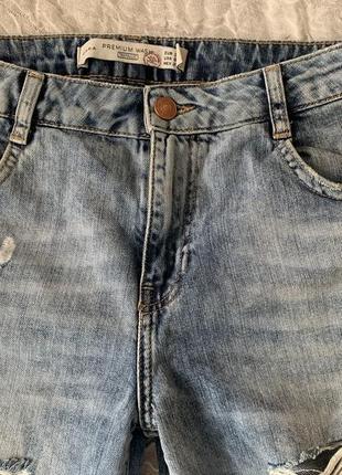 Рвані блакитні укорочені джинси zara premium wash 343 фото