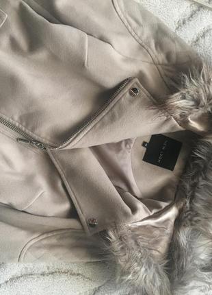 Шикарное  бежевое  теплое пальто косуха new look в идеале9 фото