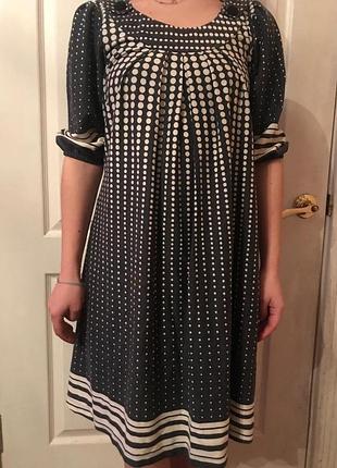 Сукня прямого крою