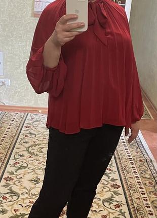 Шикарная блуза zara плиссе венний цвет 50-52
