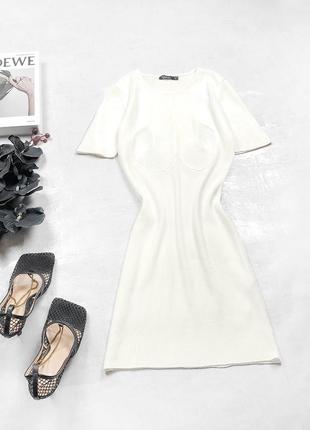 Шикарное стильное платье-футляр boohoo молочно-белого цвета в рубчик с корсетным дизайном на груди