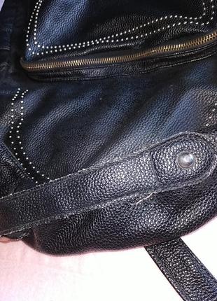 Чорний рюкзак зі шкірозамінника3 фото