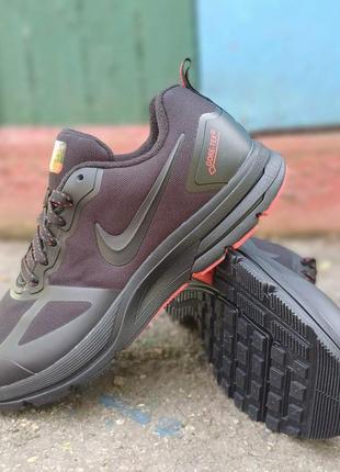 Кроссовки nike gore-tex красно-черные4 фото