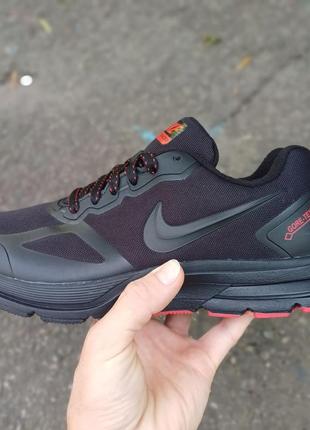 Кроссовки nike gore-tex красно-черные1 фото