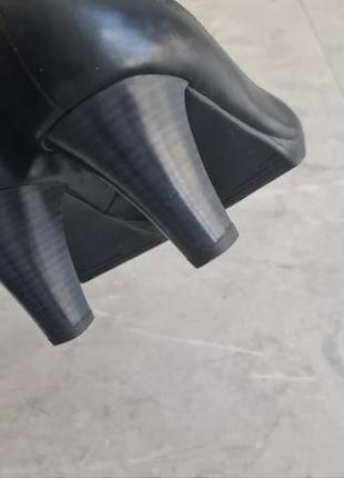 Удобные классические туфли на каблуке tamaris3 фото