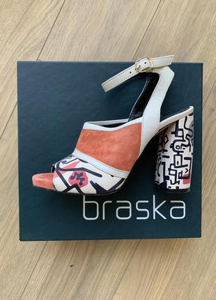 Женские босоножки braska