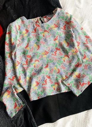 Блуза в цветочный принт2 фото