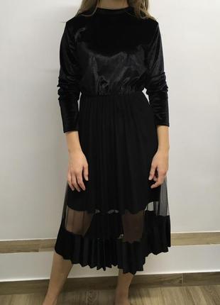 Черное велюровое платье.3 фото