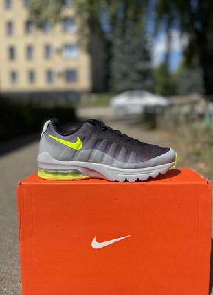 Женские кроссовки nike air max invigor