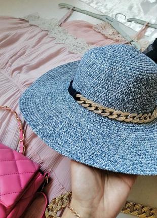 Пляжний плетений капелюх з прикрасою7 фото