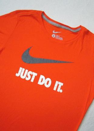 Фирменная классная яркая хлопковая спортивная футболка nike оригинал.3 фото