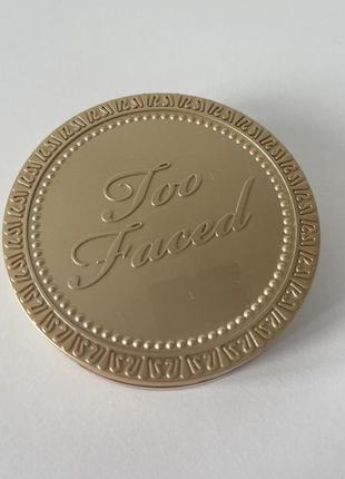 Бронзер too faced