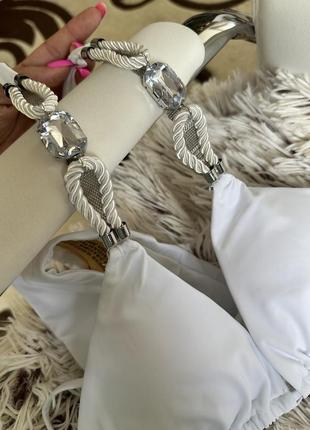 Женский шикарный раздельный купальник с камнями декором украшением роздільний купальник ліф трикутник на завʼязках труси з каменями, стразами6 фото