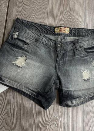 Шикарные короткие джинсовые шорты1 фото