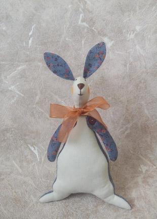 Текстильна інтер'єрна іграшка аксесуар кролик зайчик тільда1 фото
