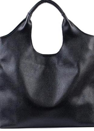 Удобная сумка стильной оригинальной формы из натуральной кожи