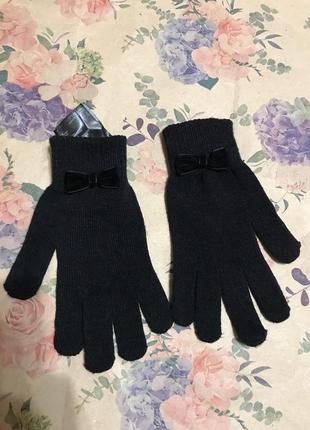 Милые перчатки с велюровым бантиком