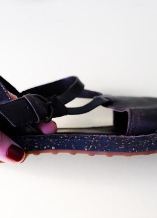 Зручні і стильні мінімалістичні босоніжкb сандалі-гладіатори camper з якісної шкіри4 фото