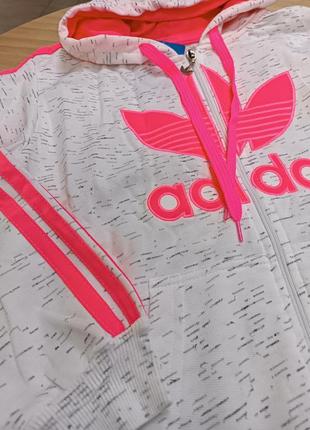Спортивный костюм фирмы adidas2 фото