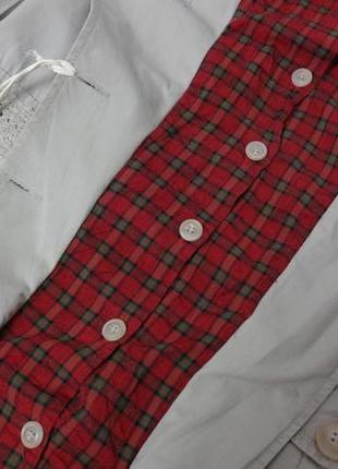 Молодёжная куртка с вшитой рубашкой. размер xs - s. кофейная с металлическими пуговками.6 фото