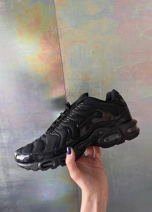 Кроссовки nike air max tn plus triple black