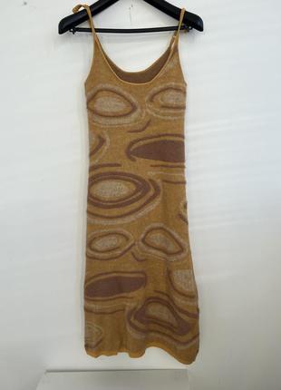 Длинное вязаное платье с интересными вырезами на спинке, s-m3 фото
