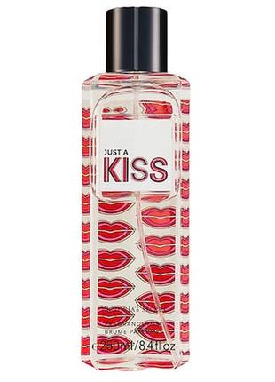 Парфюмированный спрей victoria's secret just a kiss fragrance mist