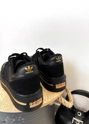 Кросівки на високій платформі в стилі adidas чорні6 фото