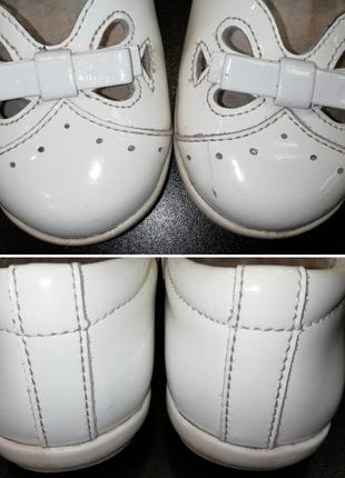 Туфлі в стилі мері джейн з натур. лакованої шкіри французького бренда, р. 31 (19.8 см)4 фото