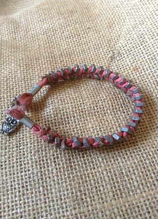 Браслет с гайками.