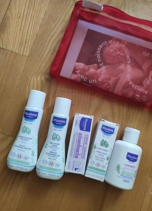 Набір косметики для немовлят mustela