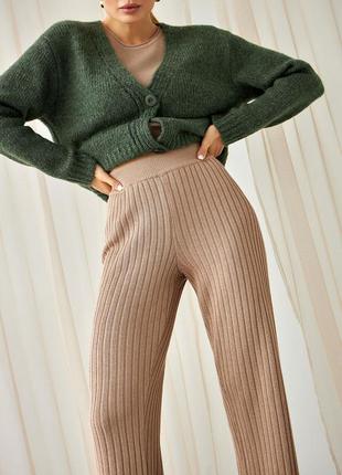 Женские вязанные брюки в рубчик кофейного цвета. модель 2490 trikobakh5 фото