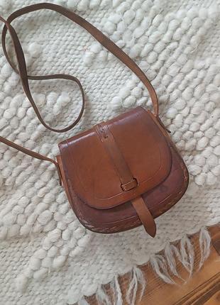 Стильная кожаная винтажная сумочка