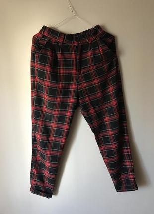 Стильные брюки в клетку/ клетчатке от bershka