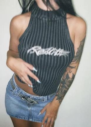 Топ y2k с вышитой готической надписью ( shein, prettylittlething, zara, grunge, lolita, tribal, dollskill, killstar )