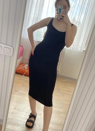 Чорна максі сукня