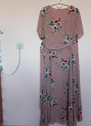 Цветочное пудровое платье на запах, легкое платье-халат, длинное цветочное платье, платье платье платье-бусал 54-56 г.6 фото