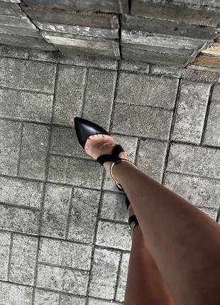 Туфли на каблуке с острым носиком3 фото
