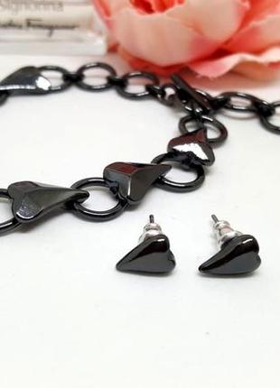 Классный набор: серьги гвоздики и браслет "сердечки" гематитовое покрытие дания pilgrim2 фото
